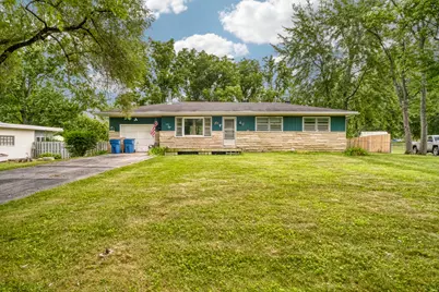 425 E Hilltop Court, Lowell, IN 46356 - Photo 1