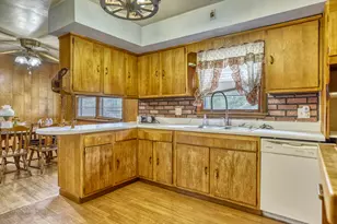 425 E Hilltop Ct, Lowell, IN 46356 - Photo 6