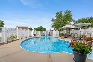9188 Maple Dr, Saint John, IN 46373 - Photo 44