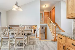 9188 Maple Dr, Saint John, IN 46373 - Photo 18