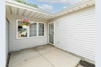 4883 W 93rd Terrace, Crown Point, IN 46307 - Photo 4