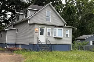 2101 Greenwood Ave, Michigan City, IN 46360 - Photo 1