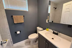 2101 Greenwood Ave, Michigan City, IN 46360 - Photo 10