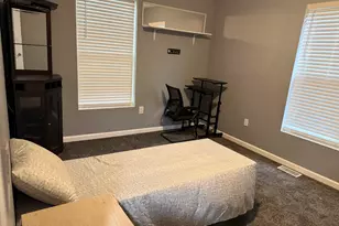 2101 Greenwood Ave, Michigan City, IN 46360 - Photo 24