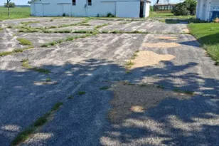 15693 W 800 S, Francesville, IN 47946 - Photo 2