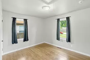8314 Gordon Dr, Highland, IN 46322 - Photo 12