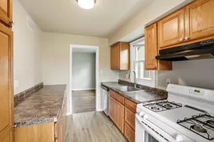 8314 Gordon Dr, Highland, IN 46322 - Photo 10