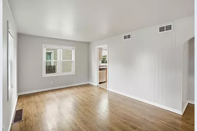 8314 Gordon Drive, Highland, IN 46322 - Photo 6