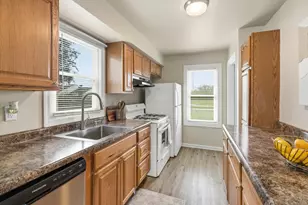 8314 Gordon Dr, Highland, IN 46322 - Photo 12
