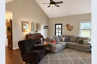 685 Coyote Trail, Kouts, IN 46347 - Photo 4