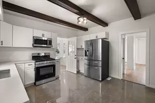 302 G St, La Porte, IN 46350 - Photo 12