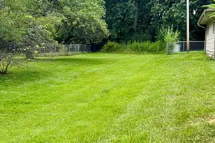 3538 N Lake Park Ave, Hobart, IN 46342 - Photo 10