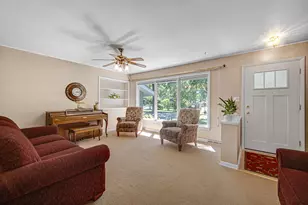 8805 Lee St, Crown Point, IN 46307 - Photo 2