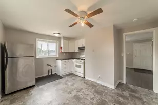 401 Oak St, Michigan City, IN 46360 - Photo 10