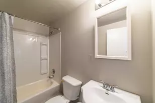 401 Oak St, Michigan City, IN 46360 - Photo 12