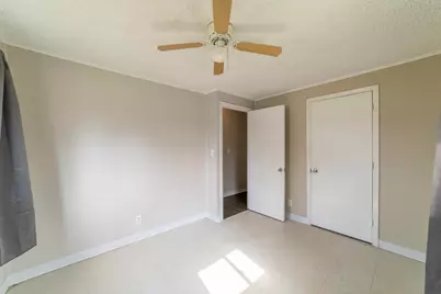 401 Oak Street, Michigan City, IN 46360 - Photo 16