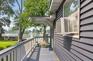 409 Lakeview Ct, Lowell, IN 46356 - Photo 10