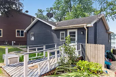 409 Lakeview Court, Lowell, IN 46356 - Photo 8