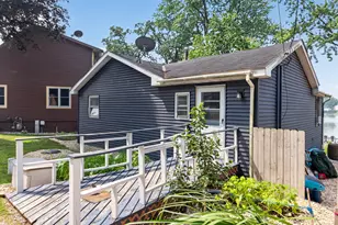 409 Lakeview Ct, Lowell, IN 46356 - Photo 8