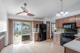1412 Essex Dr, Chesterton, IN 46304 - Photo 6