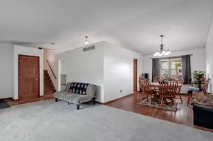1412 Essex Dr, Chesterton, IN 46304 - Photo 4