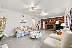 203 N Wiggs St, Griffith, IN 46319 - Photo 16