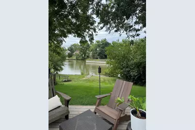 129 Beverly Boulevard, Hobart, IN 46342 - Photo 2