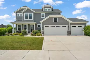 528 Sweetbay St, Valparaiso, IN 46385 - Photo 2