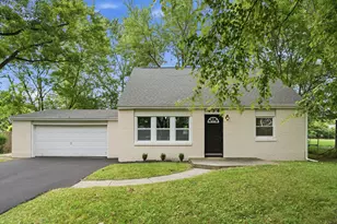 436 Piedmont Rd, Valparaiso, IN 46385 - Photo 1