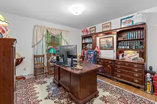 11458 Burr St, Crown Point, IN 46307 - Photo 14