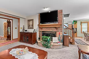 11458 Burr St, Crown Point, IN 46307 - Photo 16