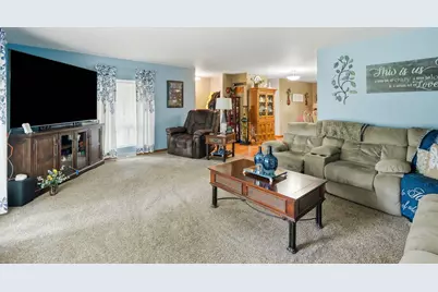 484 E Robbins Street, Wheatfield, IN 46392 - Photo 6