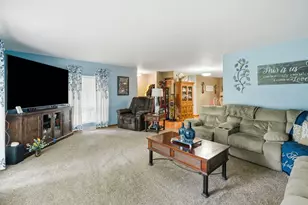484 E Robbins St, Wheatfield, IN 46392 - Photo 6