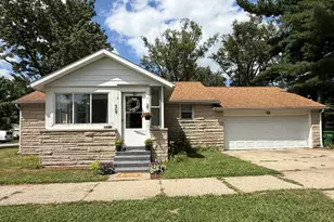 509 W Davis St, Hamlet, IN 46532 - Photo 1