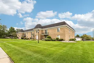 1238 Camellia Dr, Munster, IN 46321 - Photo 2