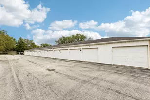 1238 Camellia Dr, Munster, IN 46321 - Photo 28