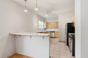 237 E 142nd St, Hammond, IN 46327 - Photo 8