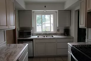 1105 E Rand St, Hobart, IN 46342 - Photo 12