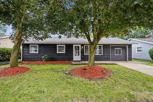 705 Plymouth Ct, Michigan City, IN 46360 - Photo 2