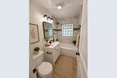 9151 Cottage Grove Place, Highland, IN 46322 - Photo 8