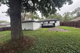 9151 Cottage Grove Pl, Highland, IN 46322 - Photo 20