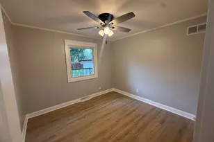 9151 Cottage Grove Pl, Highland, IN 46322 - Photo 14