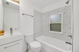 204 Brown St, Valparaiso, IN 46383 - Photo 6