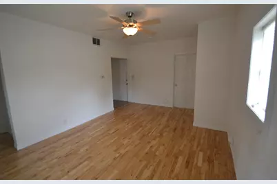 555 S Locust Street #3, Valparaiso, IN 46383 - Photo 16