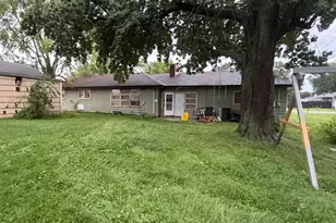 8532 Delaware St, Highland, IN 46322 - Photo 2