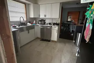 8532 Delaware St, Highland, IN 46322 - Photo 16