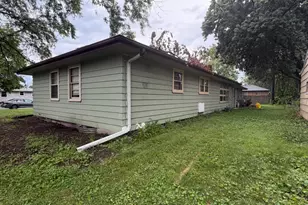 8532 Delaware St, Highland, IN 46322 - Photo 6