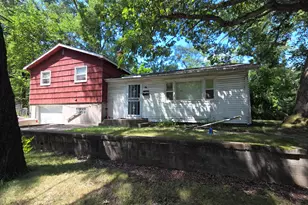1431 E 41st Ave, Gary, IN 46409 - Photo 1