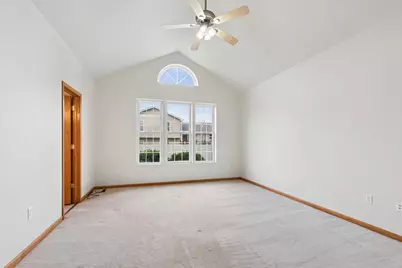 6976 Squirrel Creek Avenue, Portage, IN 46368 - Photo 8