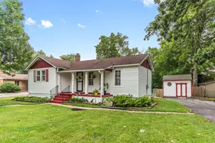 613 W Joliet St, Crown Point, IN 46307 - Photo 1